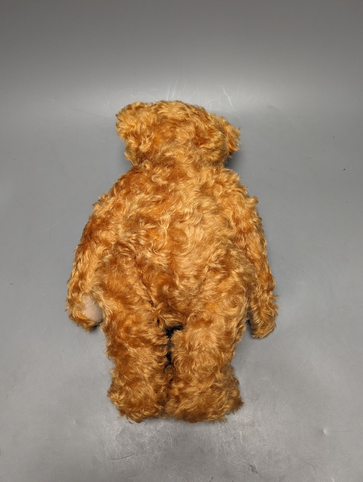 British Collectors teddy bear, 2005 with box and certificate, 40cm